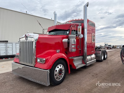2007 Kenworth W900 6x4 Sleeper Truck Tractor