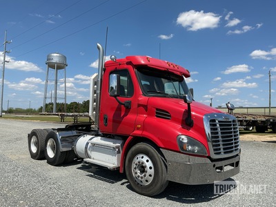 2015 Freightliner Cascadia 125 6x2 T/A Day Cab Truck Tractor