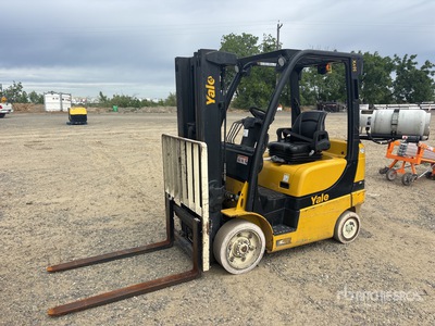 Yale GLC-050VX 4800 lb Cushion Tire Chariot Élévateur