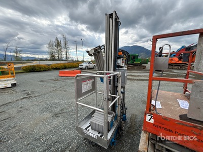 2010 Genie AWP-36S Plateforme élévatrice à mât vertical