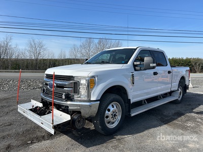 2017 Ford F-250 4x4 Crew Cab Hi-Rail Pickup