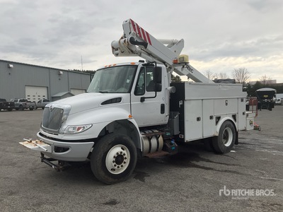 Altec TA40 41 ft on 2016 International Durastar 4400 4x2 Cable Placer Bucket Truck