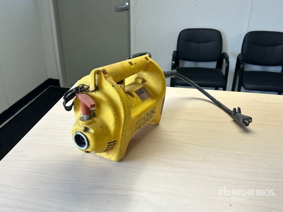 Wacker Neuson M2500 Electric Betonrüttler