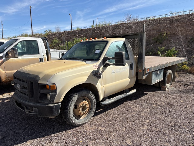 2008 Ford F-350 XL 4x2 Flatbed Truck