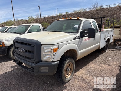 2012 Ford F-350  XL XL 4x4 Extended Cab Utility Truck