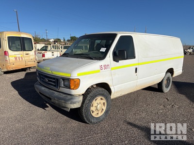 2006 Ford E-350 Super Duty Cargo Van