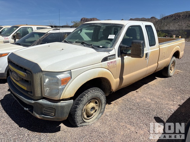 2012 Ford F-250 2012 Ford F250 Xl 4X4 Extended Cab Pickup