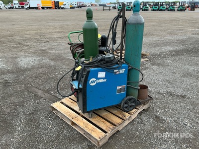 Quantity of (2) 2009 Miller Millermatic 252 250 A MIG Electric Welder