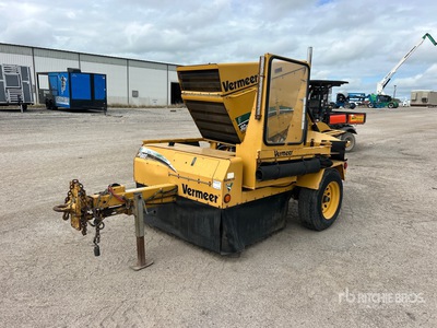 2015 Vermeer SC802 Tow Behind Stump Grinder