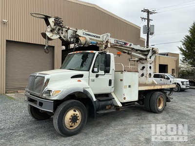Terex Commander 4047 on 2007 International 7300 SFA 4x4 شاحنة ديجر ديريك