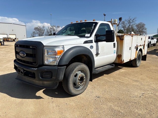 2015 Ford F-450 XL 4x2 Utility Truck 2015 Ford F-450 XL 4x2 Utility Truck
