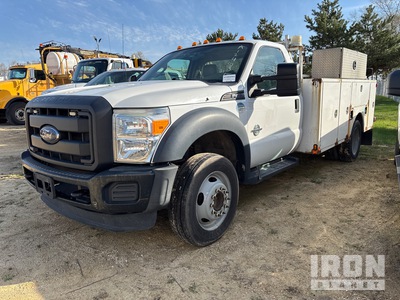 2016 Ford F-450 XL 4x2 Utility Truck