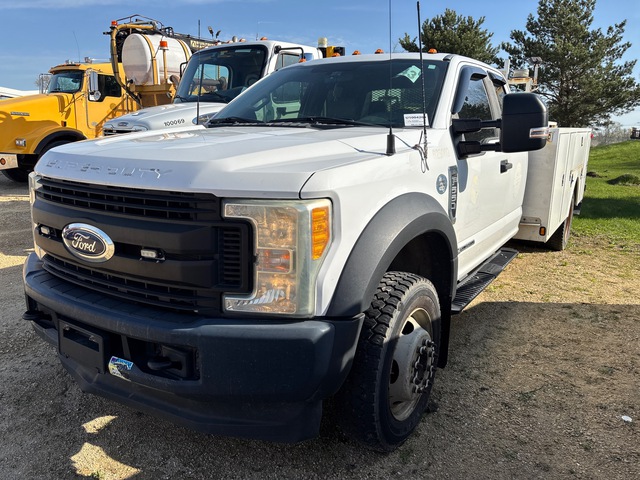 2017 Ford F-550 XL 4x4 Extended Cab Utility Truck 2017 Ford F-550 XL 4x4 Extended Cab Utility Truck