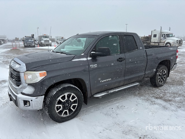 2015 Toyota Tundra 2015 Toyota Tundra Trd Off-Road 4X4 Extended Cab Pickup
