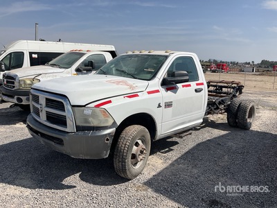 2013 Dodge Ram 4000 4x4 Camion Chasis Cabina (INOPERABLE) / Cab and Chassis (Inoperable)