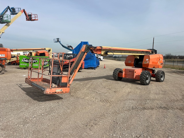 2014 JLG 660SJ 4WD Dual Fuel Telescopic Boom Lift