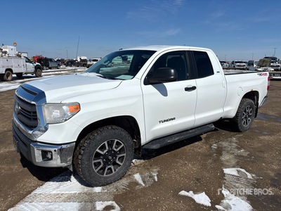 2015 Toyota Tundra SR5 4x4 Extended Cab Ute