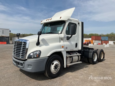 2018 Freightliner Cascadia 125 6x4 Cabeza Tractora Cabina Corta