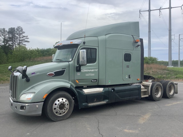 2018 Peterbilt 579 6x4 T/A Sleeper Truck Tractor