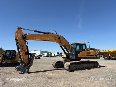 2017 Hyundai HX330L Tracked Excavator