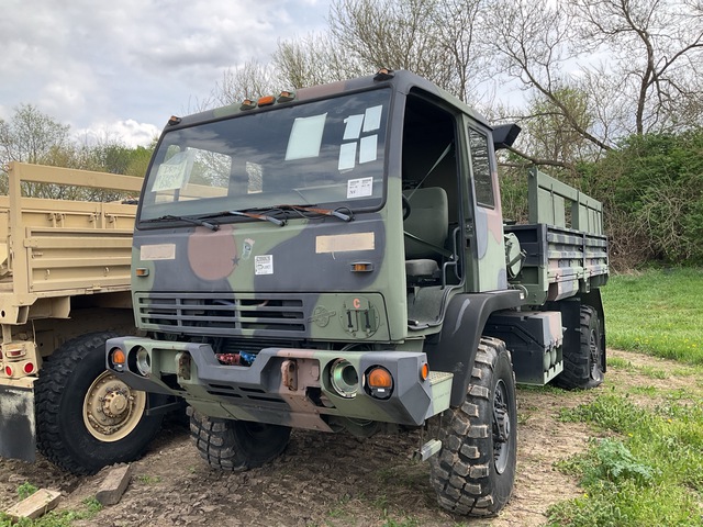 1998 Stewart & Stevenson M1078 LMTV 4x4 Cargo Truck