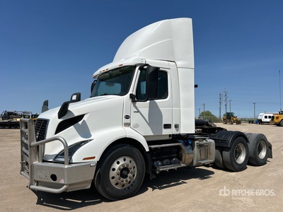 2020 Volvo VNR 6x4 T/A Day Cab Truck Tractor