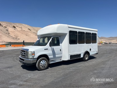 2009 Ford-SCTT E-450 4x2 21-Seat Mini Bus