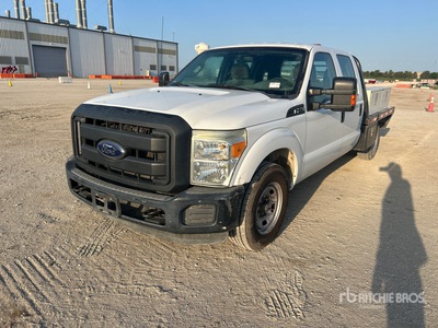 2015 Ford F-250 4x2 Crew Cab Flatbed Truck