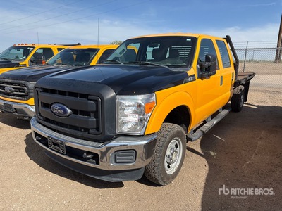 2012 Ford F-350 XL 4x4 Crew Cab Flatbed Truck