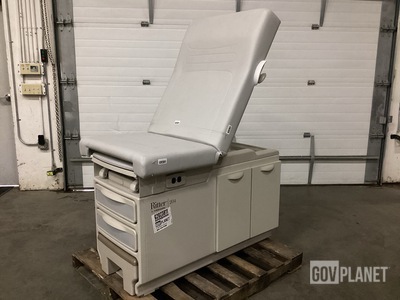 Midmark 204-003 Examination Table