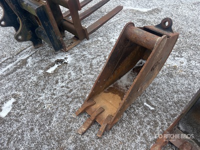 Tag 12 in Digging Excavator Bucket