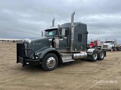 2008 Kenworth T800 6x4 تراكتور شاحنة كابينة النوم (ثنائية المحور)