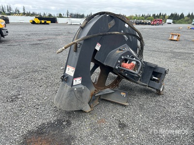 2015 Bradco RW24 44 in Skid Steer Rock Saw