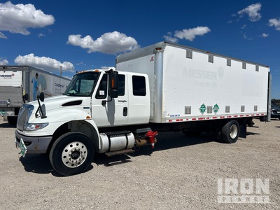 2012 (unverified) International 4400 SBA Premium 4x2 Van Truck