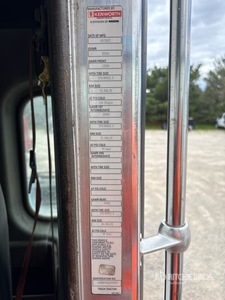 2013 Kenworth T800 6x4 T/A Day Cab Truck Tractor