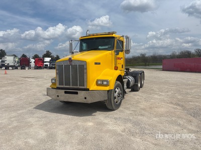 2014 Kenworth T800 6x4 T/A Day Cab Truck Tractor