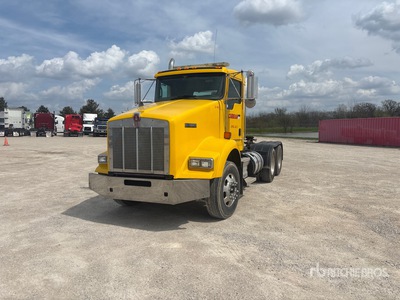 2014 Kenworth T800 6x4 Day Cab Prime Mover