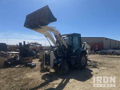 2015 Terex TLB840RDCSS 4x4 Terna