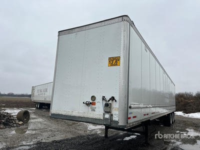 2013 Vanguard CVXP 53 ft x 102 in Tri/A Van Trailer