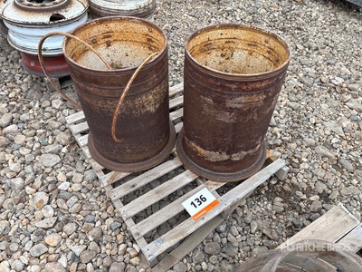 Quantity of (2) Floater اطارات