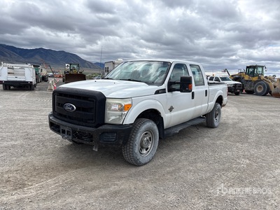 2011 Ford F-350 XL 4x4 Crew Cab Pickup