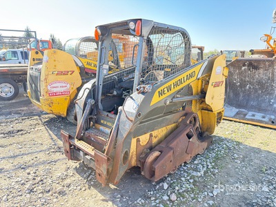 1990 New Holland C227 Mini pala cingolata (Inoperable)