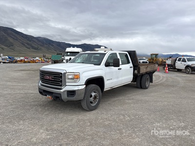 2015 GMC Sierra 3500HD 4x2 Crew Cab Flatbed Truck