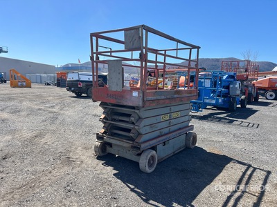 2000 Skyjack SJ4832 Electric Scissor Lift