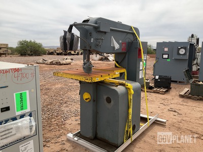 DoAll DBW-1A Band Saw