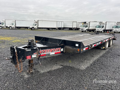 2015 Interstate 25 ft T/A Remolque Portamaquinaria