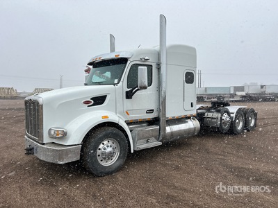 2017 Peterbilt 567 8x4 Cabeza Tractora Cabina Dormitorio