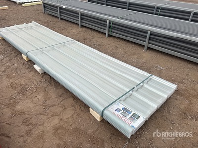 Quantity of (30) 35 in x 12 ft Polycarbonate Roof Panel in Clear معدات بناء متنوعة (Unused)