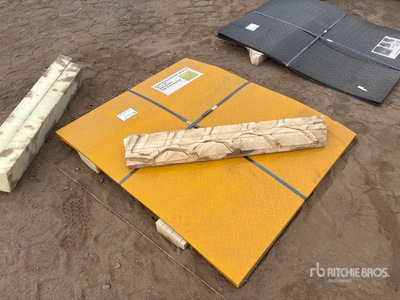 Quantity of (20) 3'ft x 4'ft Yellow Steel Diamond Plate معدات بناء متنوعة