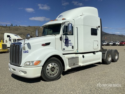 2013 Peterbilt 386 T/A Sleeper Truck Tractor